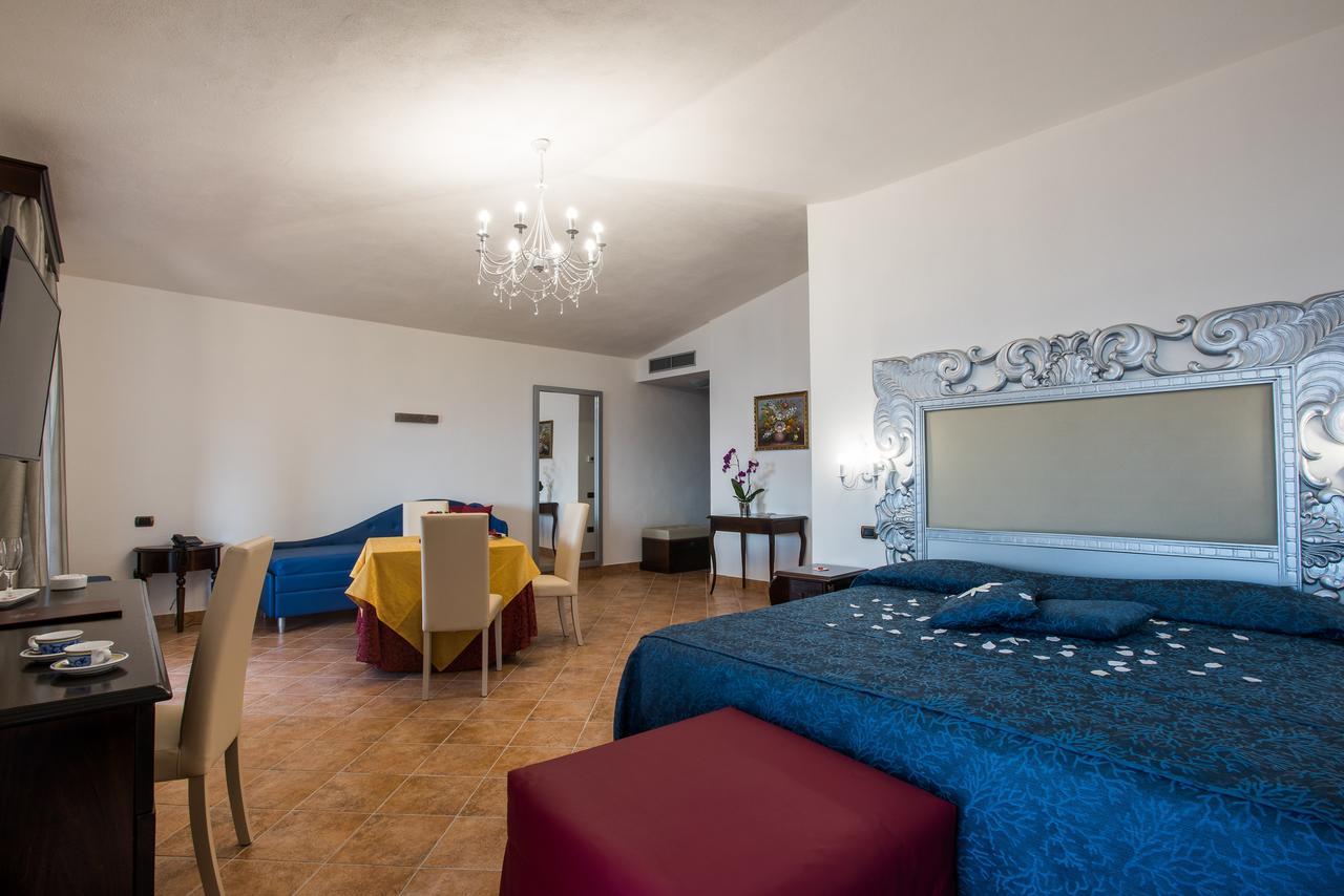 Hotel Lido Degli Spagnoli Wellness & Spa Портоскузо Екстериор снимка